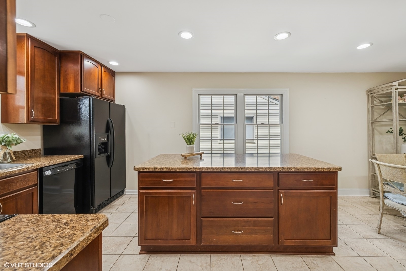 5110 Chambers Drive, Hoffman Estates, IL 60010