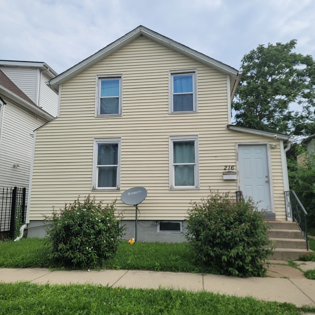 216 LIBERTY Street, Waukegan, IL 60085