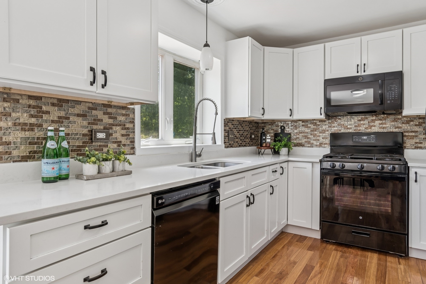 1912 Seton Hall Drive, Naperville, IL 60565