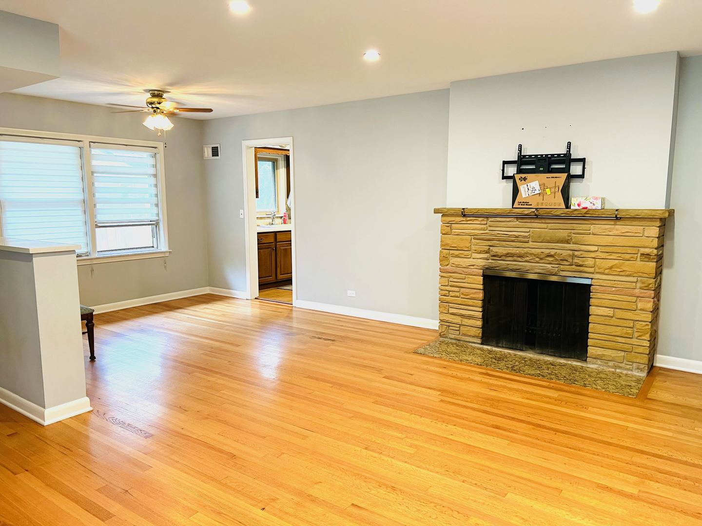 835 S La Londe Avenue, Lombard, IL 60148