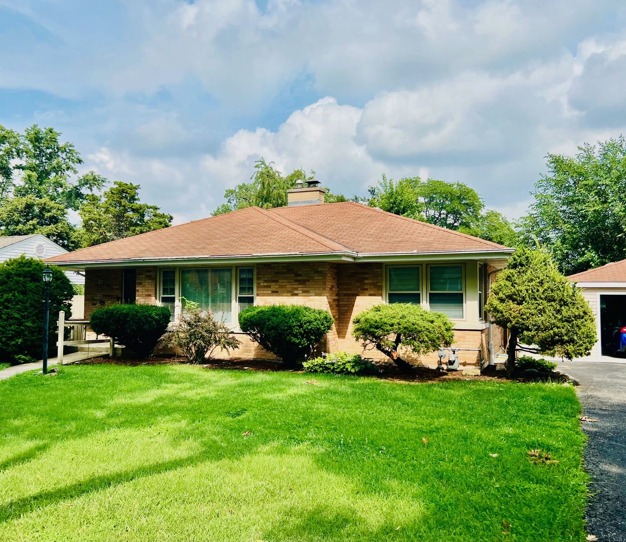 835 S La Londe Avenue, Lombard, IL 60148