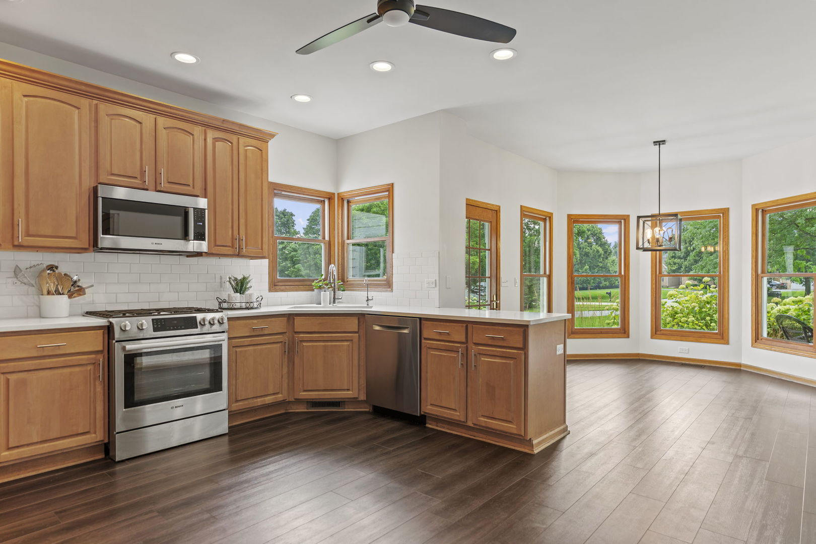 2505 Timberline Trail, Woodstock, IL 60098