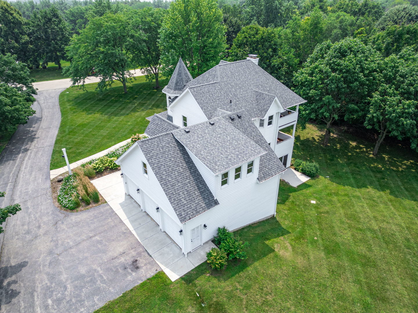 2505 Timberline Trail, Woodstock, IL 60098