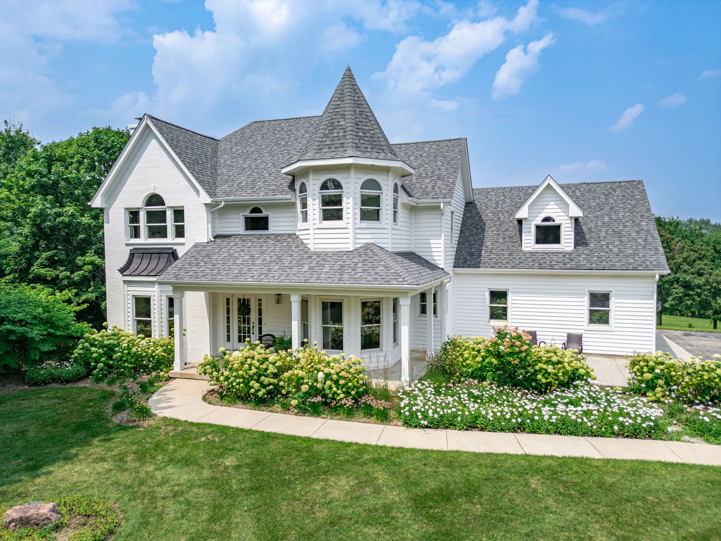 2505 Timberline Trail, Woodstock, IL 60098