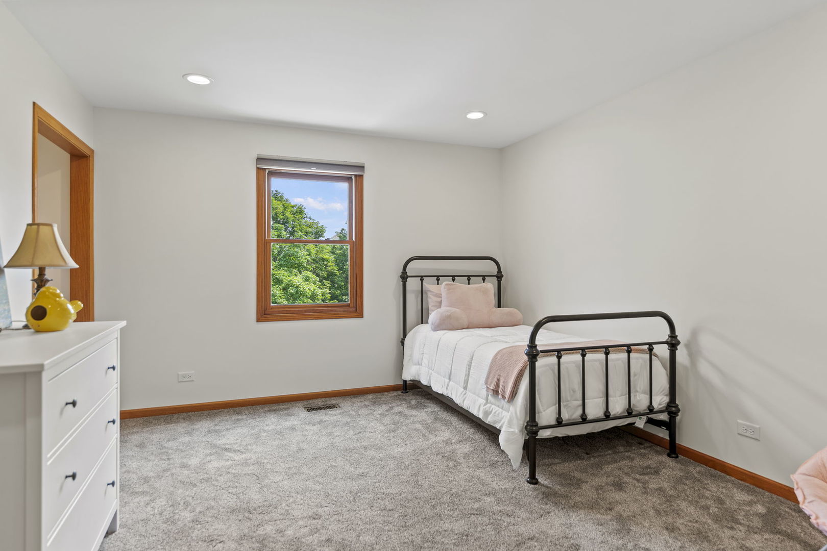 2505 Timberline Trail, Woodstock, IL 60098