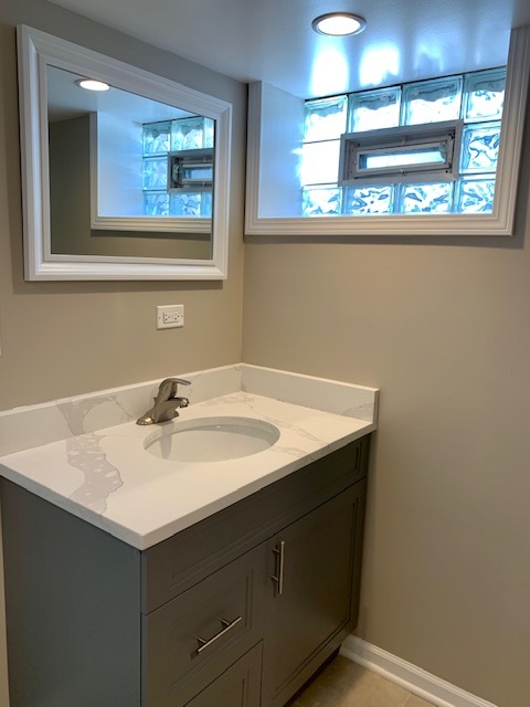 251 N Schiller Street, Palatine, IL 60067