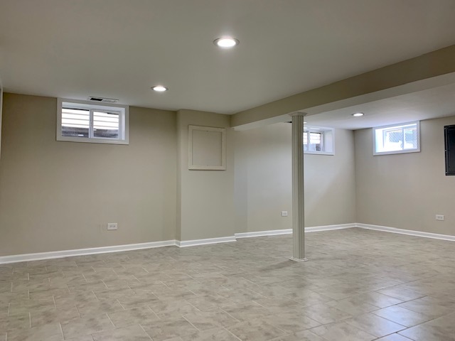 251 N Schiller Street, Palatine, IL 60067