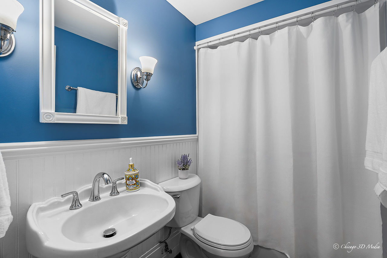1340 W Touhy Avenue #106, Chicago, IL 60626