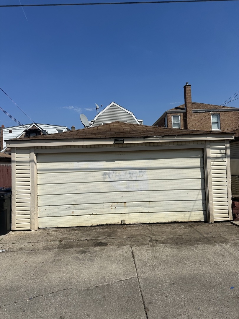 6006 S Komensky Avenue, Chicago, IL 60629