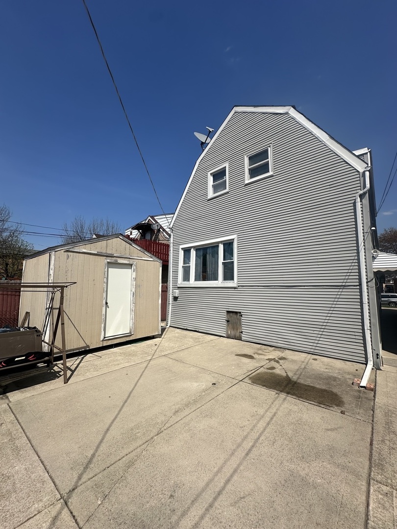 6006 S Komensky Avenue, Chicago, IL 60629