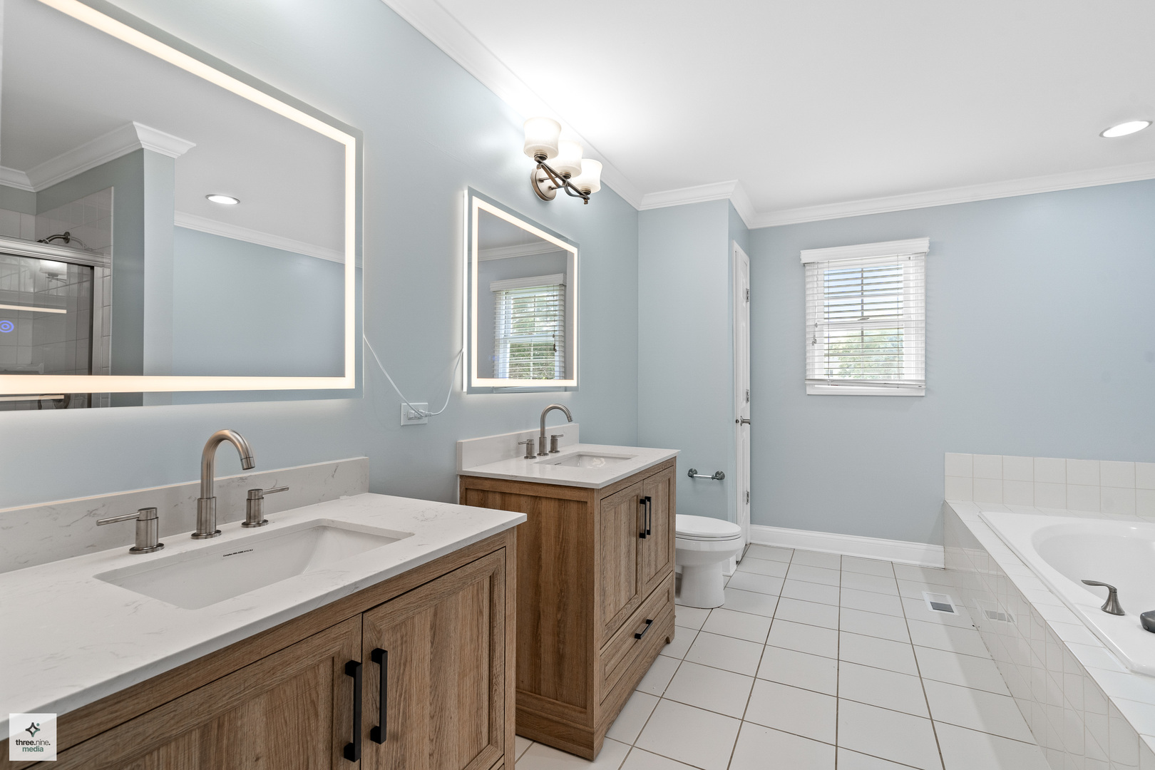 1244 Hollingswood Avenue, Naperville, IL 60564