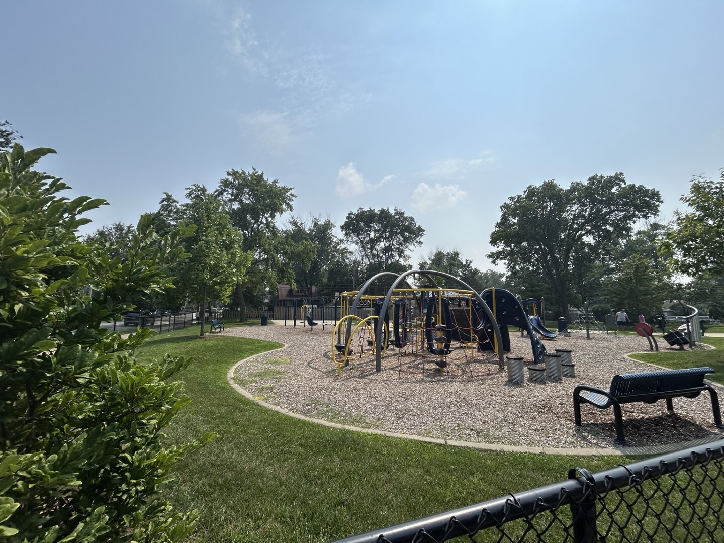 1311 Henry Avenue, Des Plaines, IL 60016