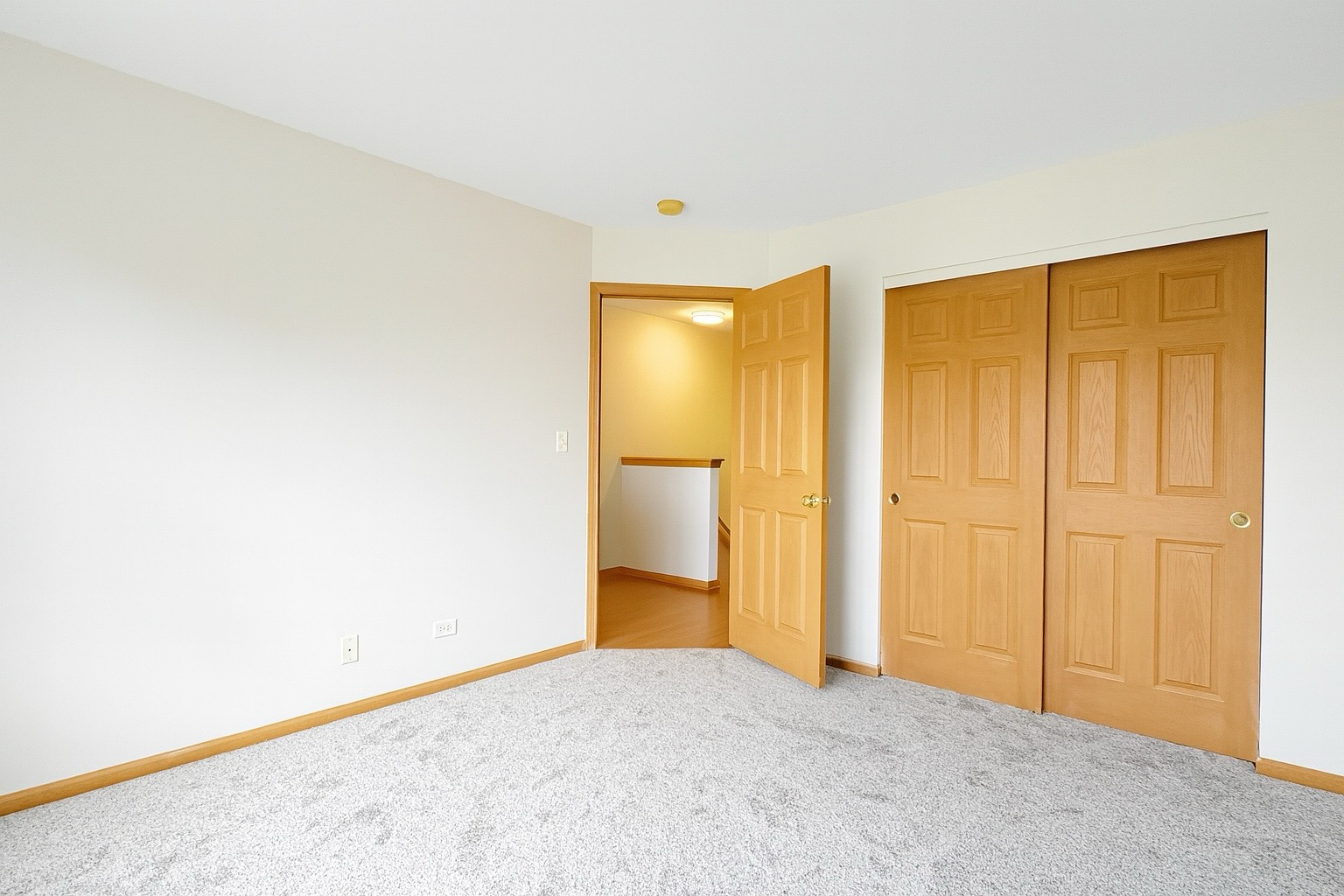 2476 Oneida Lane, Naperville, IL 60563