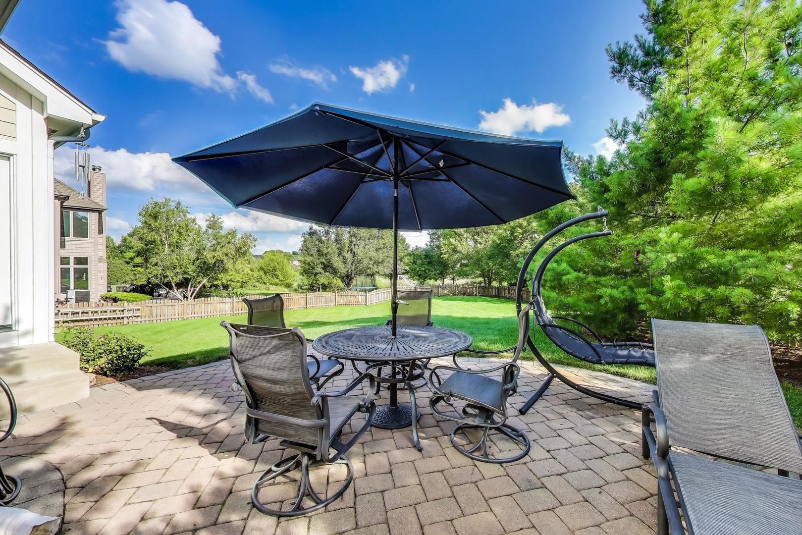 643 Oak Lane, South Elgin, IL 60177