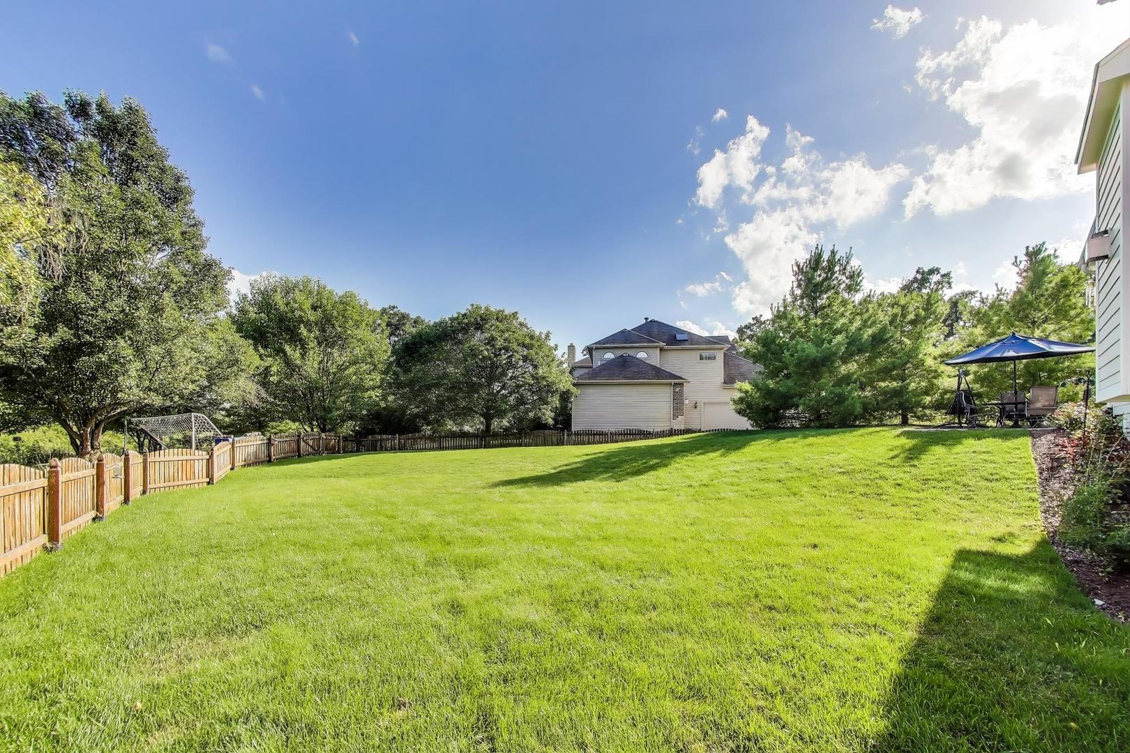 643 Oak Lane, South Elgin, IL 60177