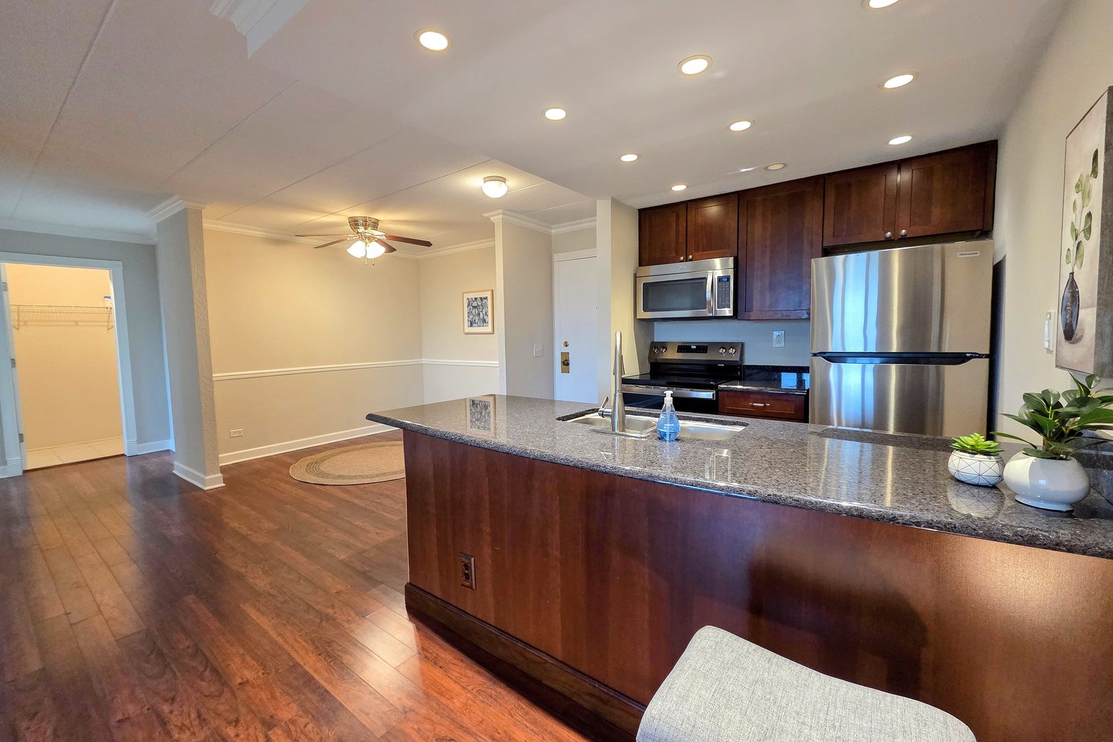 1 Renaissance Place #1119, Palatine, IL 60067