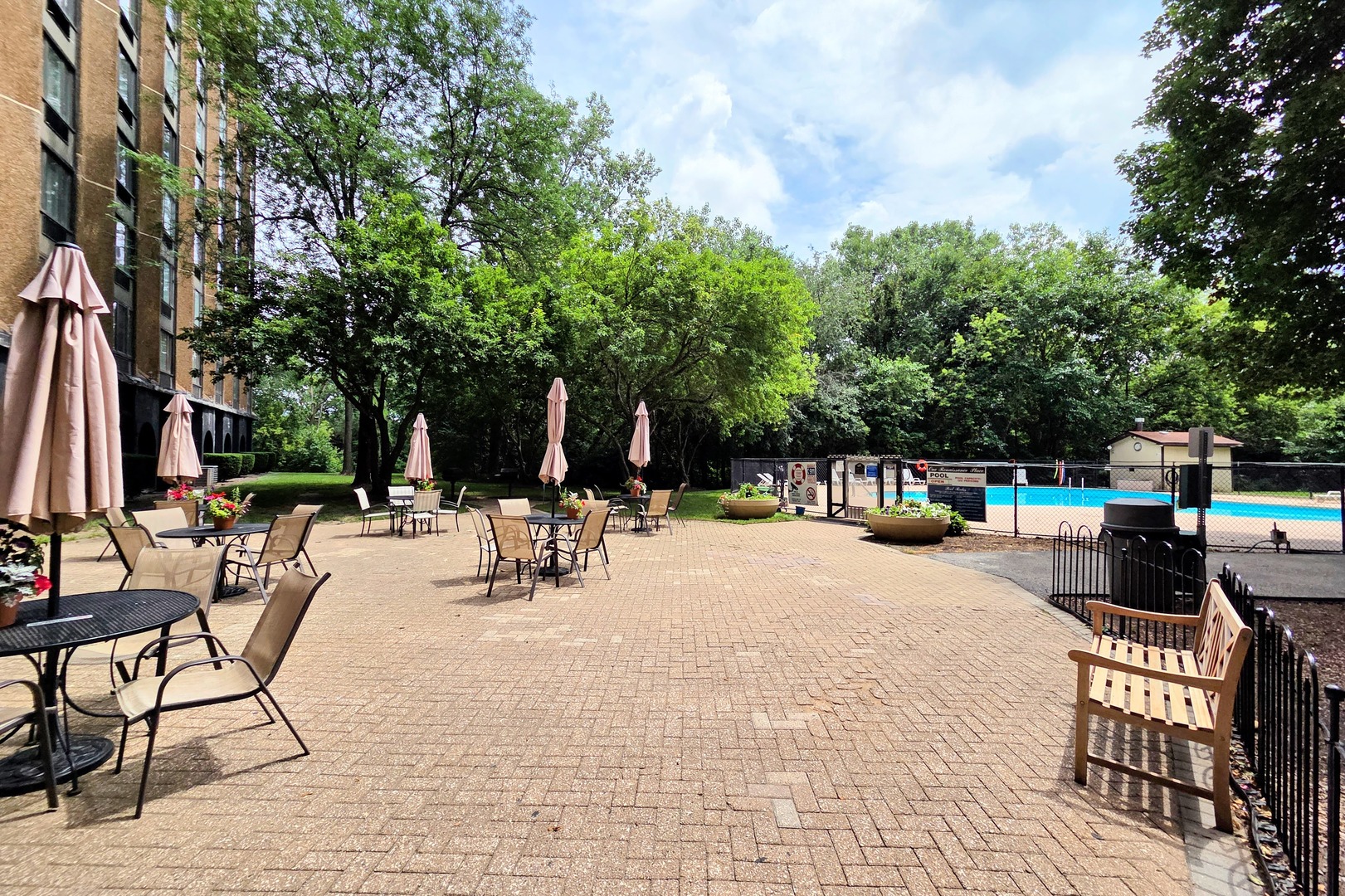 1 Renaissance Place #1119, Palatine, IL 60067
