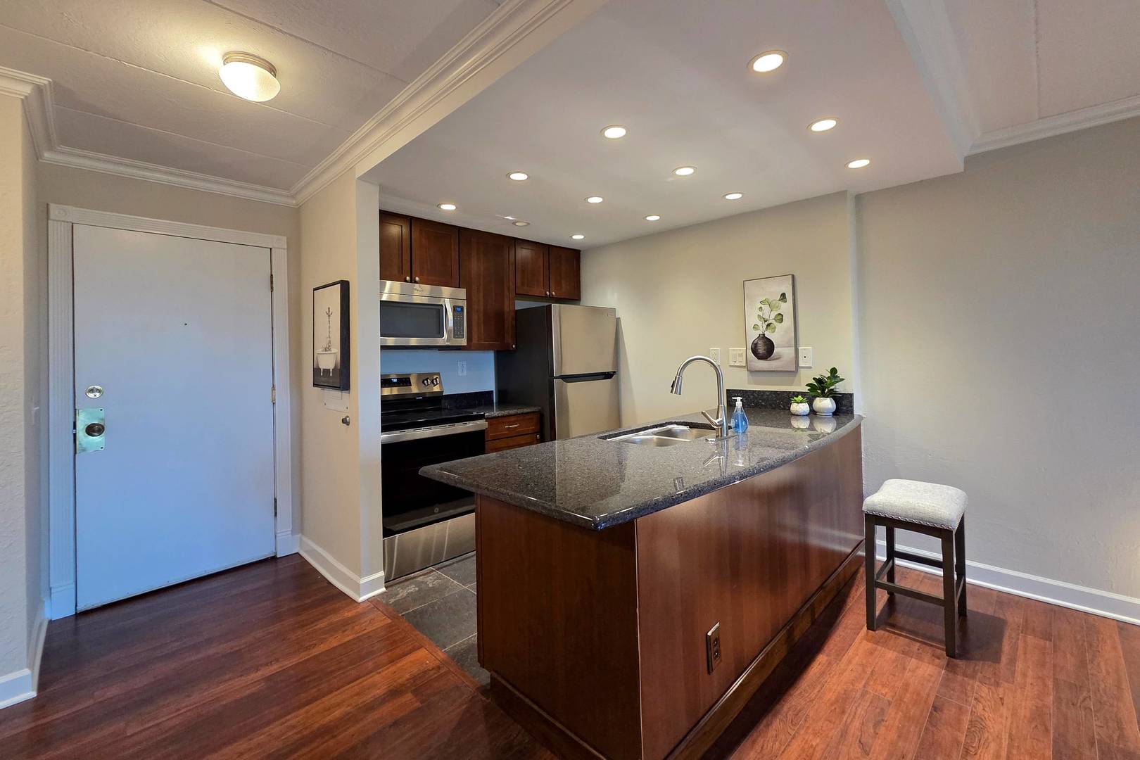 1 Renaissance Place #1119, Palatine, IL 60067