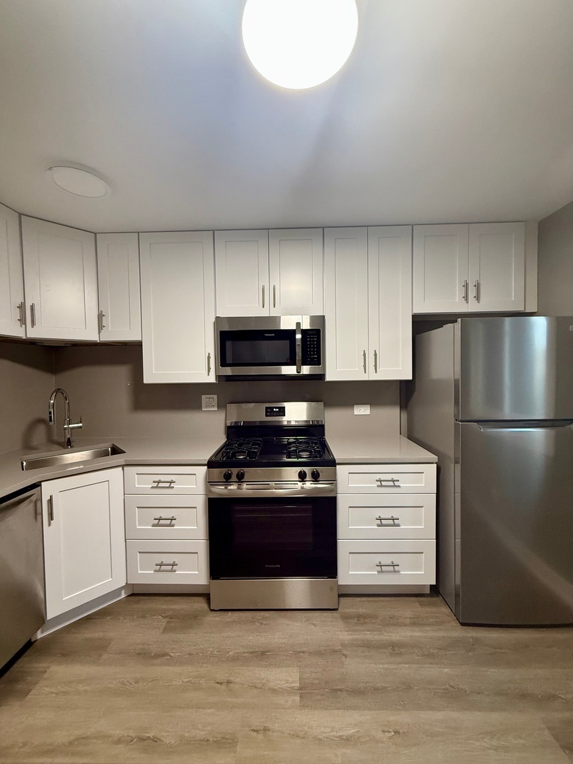 1322 E Ports O Call Drive #1W, Palatine, IL 60074