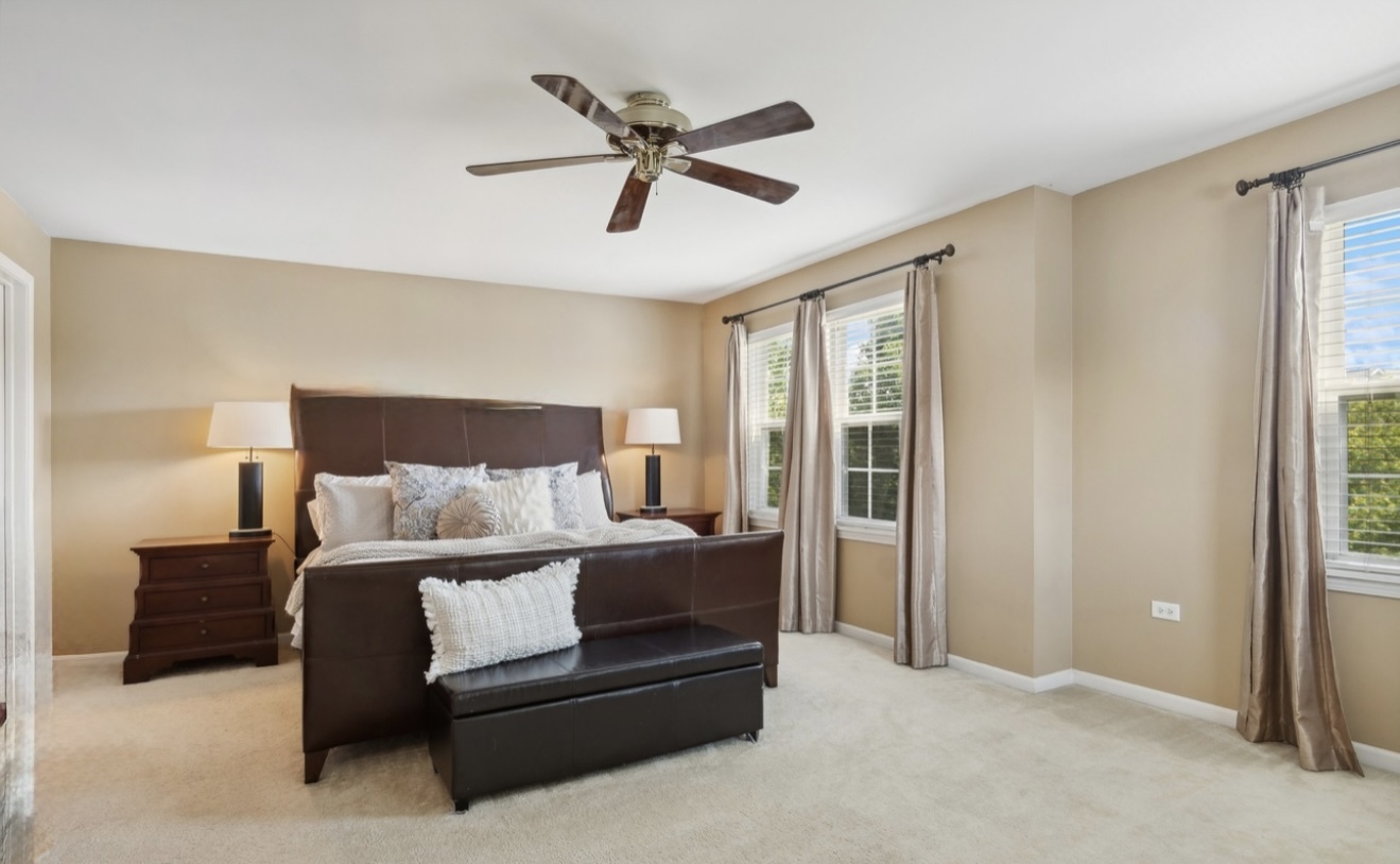 841 Barclay Drive, Bolingbrook, IL 60440