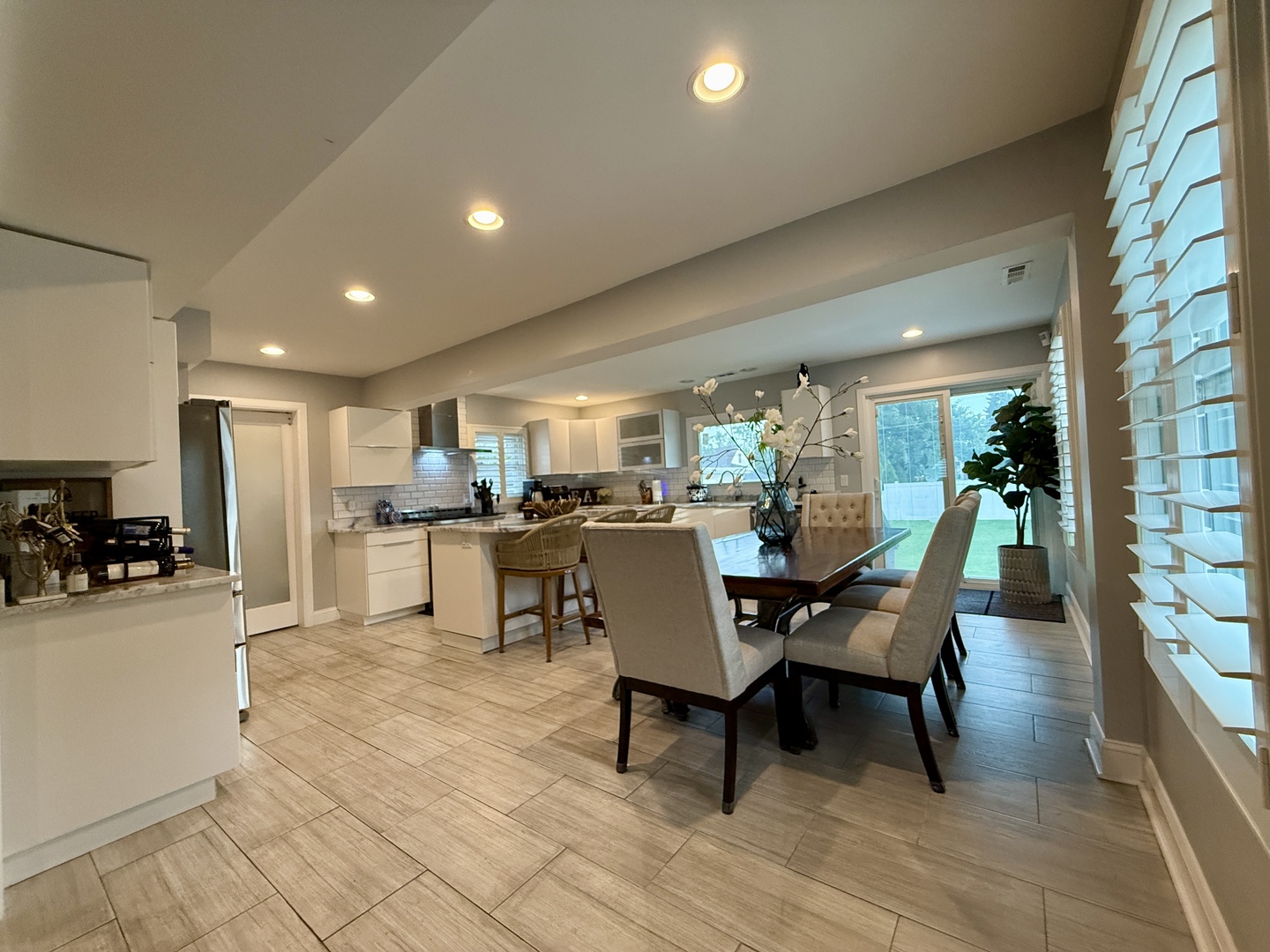 249 Village Drive, Northlake, IL 60164