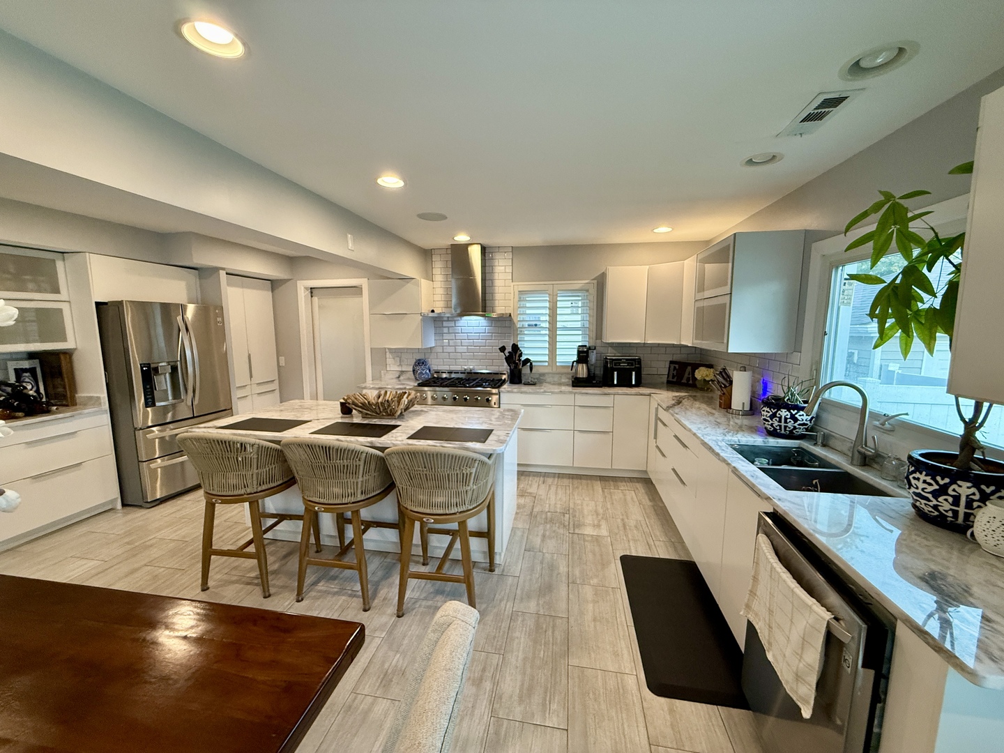 249 Village Drive, Northlake, IL 60164