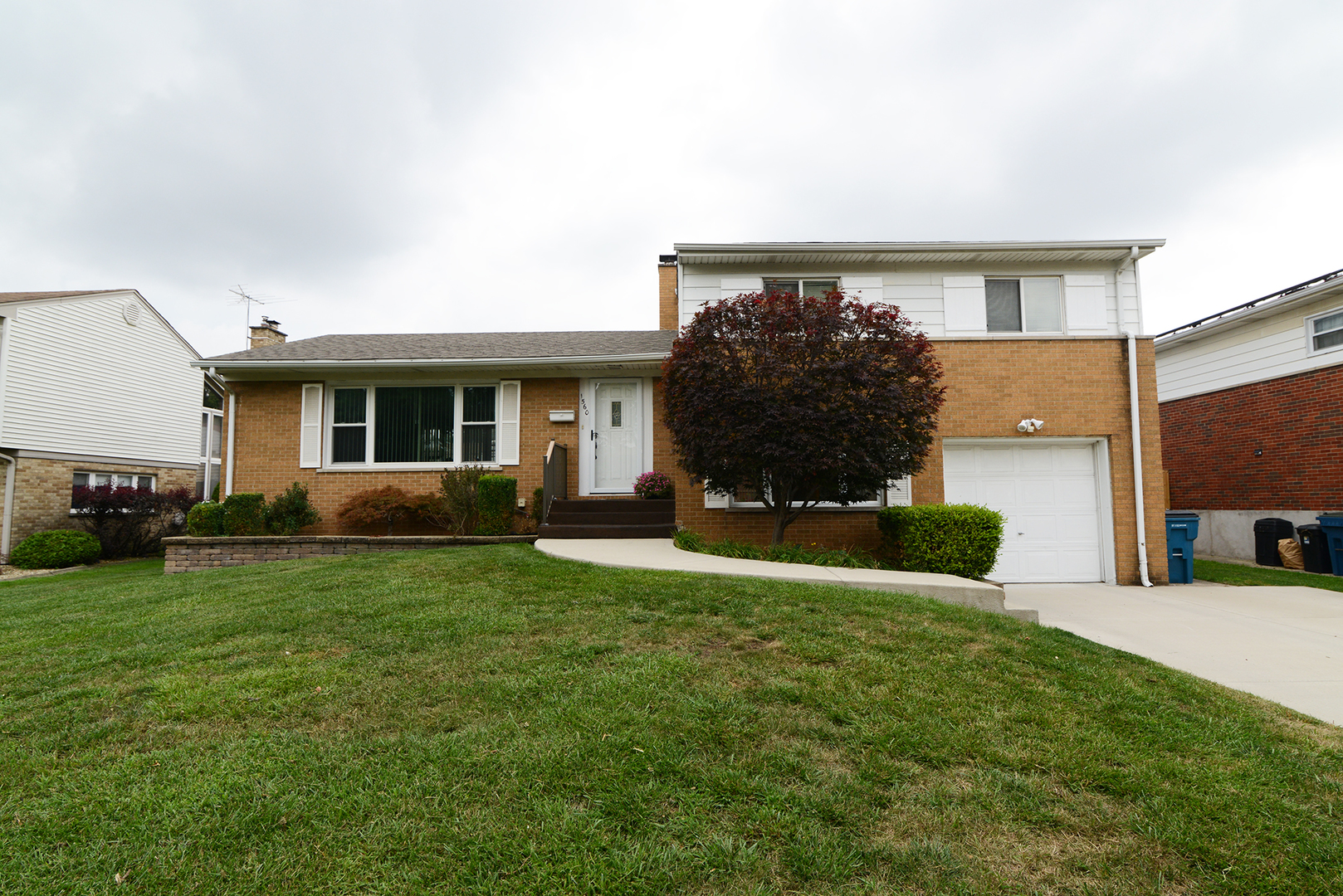 1560 Lee Avenue, Melrose Park, IL 60160