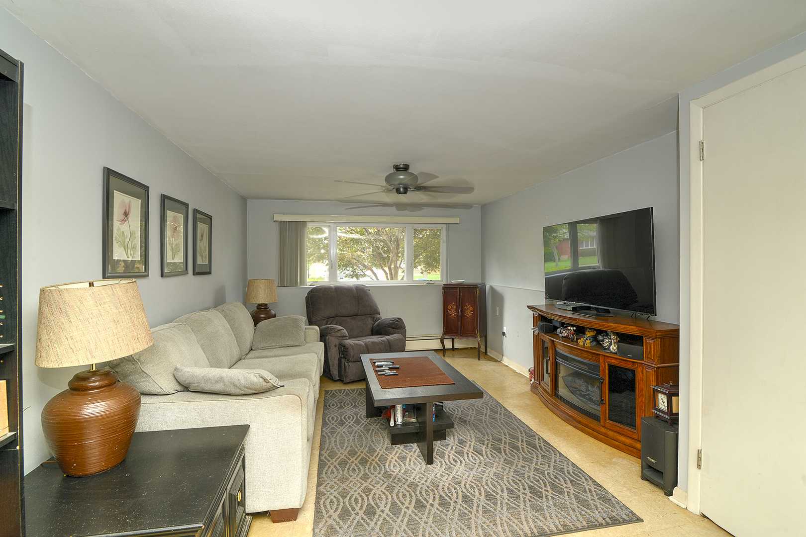 1560 Lee Avenue, Melrose Park, IL 60160