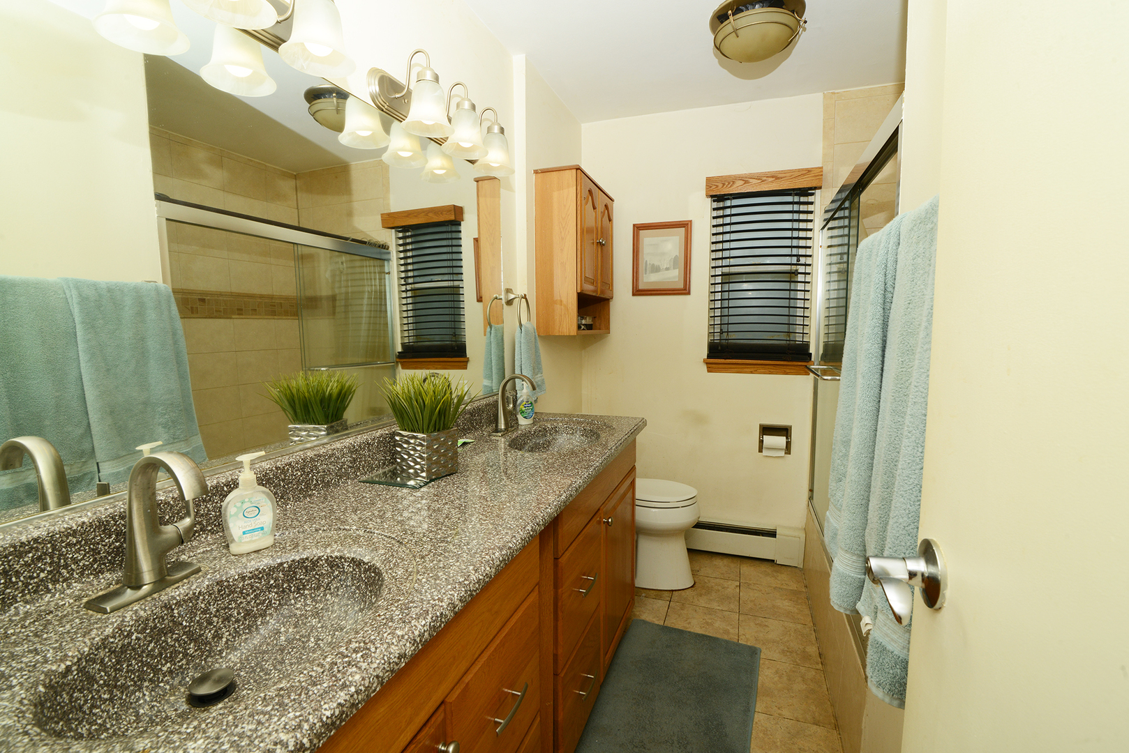 1560 Lee Avenue, Melrose Park, IL 60160