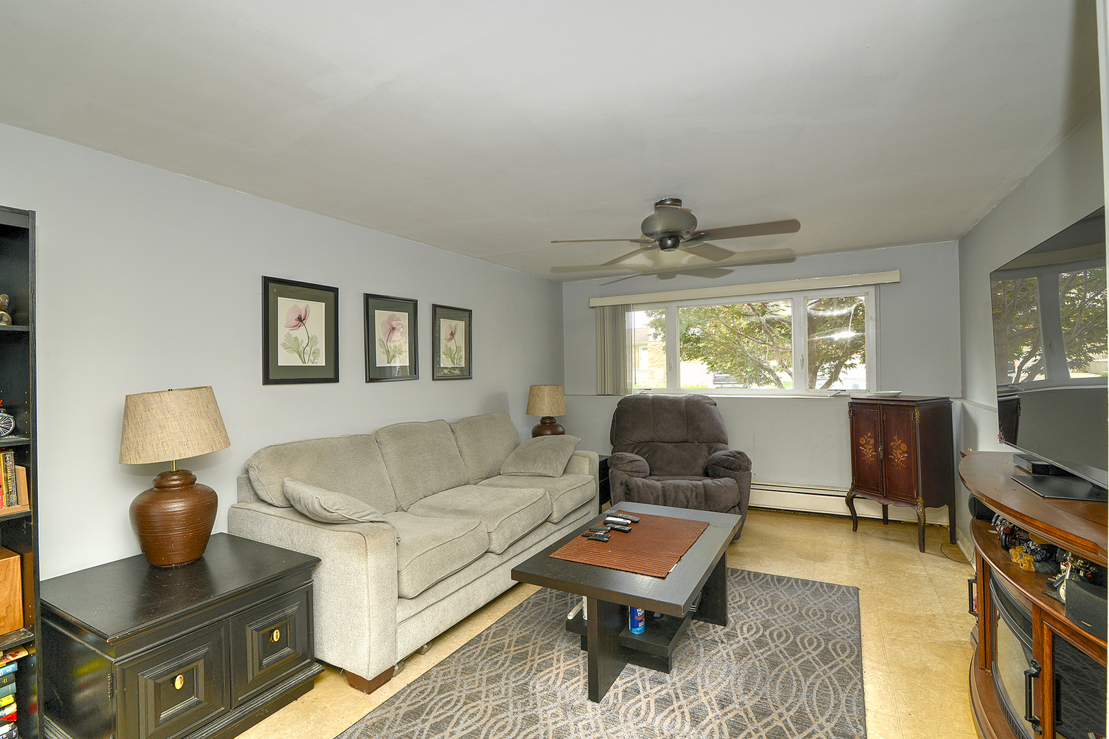 1560 Lee Avenue, Melrose Park, IL 60160