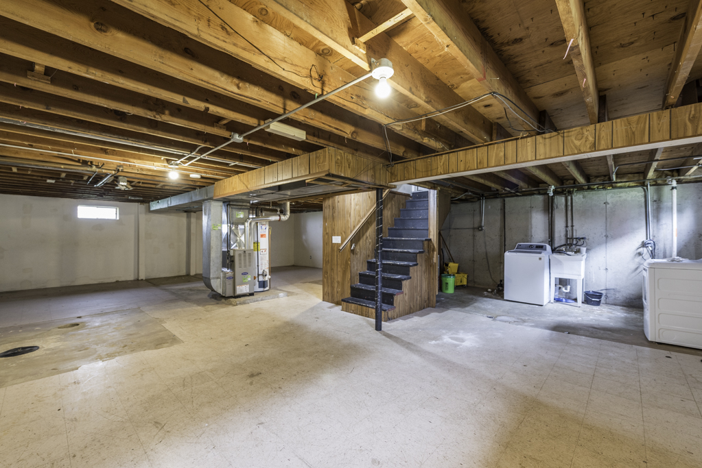 2215 HERMON Avenue, Zion, IL 60099