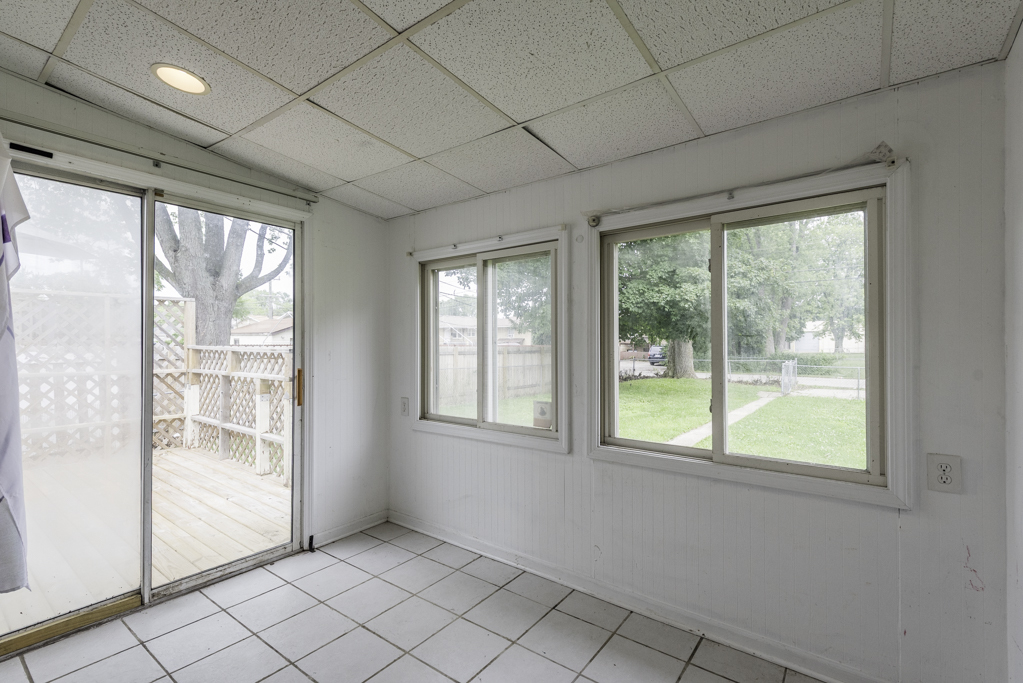 2215 HERMON Avenue, Zion, IL 60099