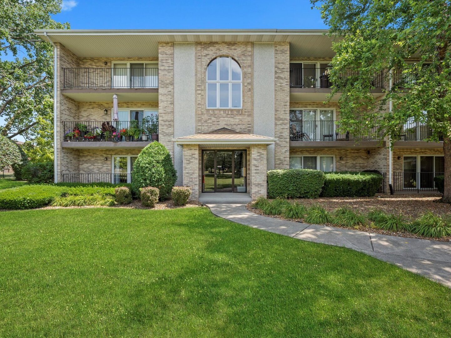 15801 S 76th Avenue #3B, Orland Park, IL 60462