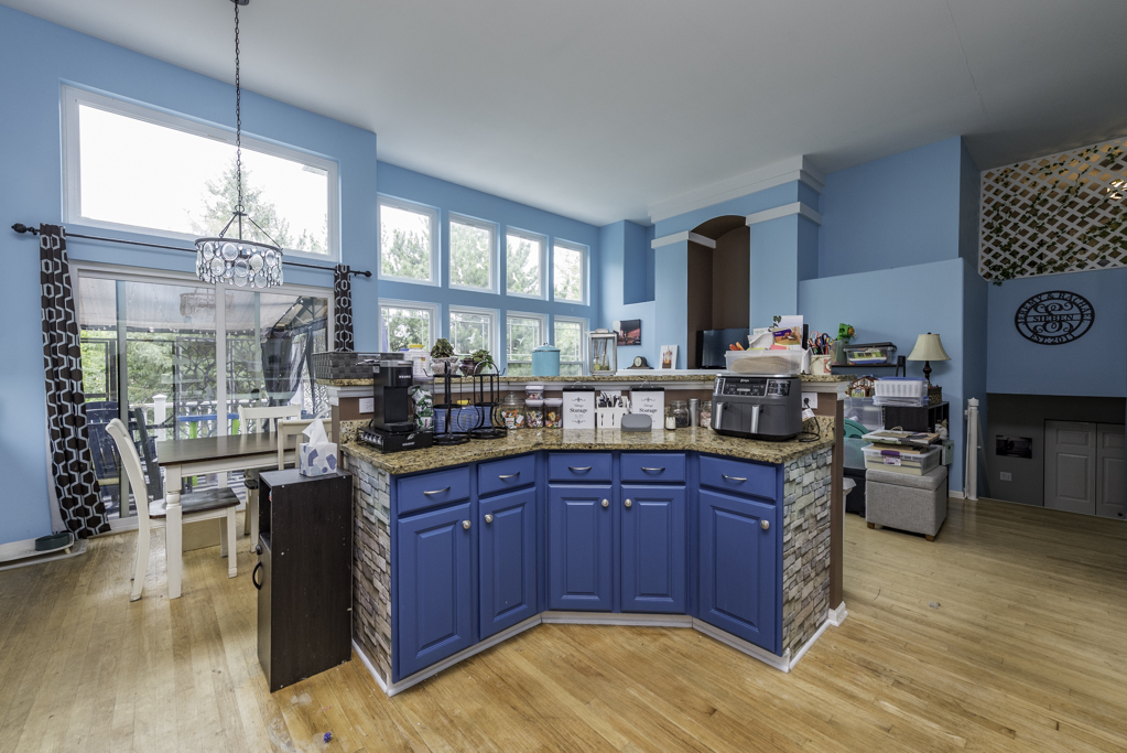 263 Pembrook Lane, Mundelein, IL 60060