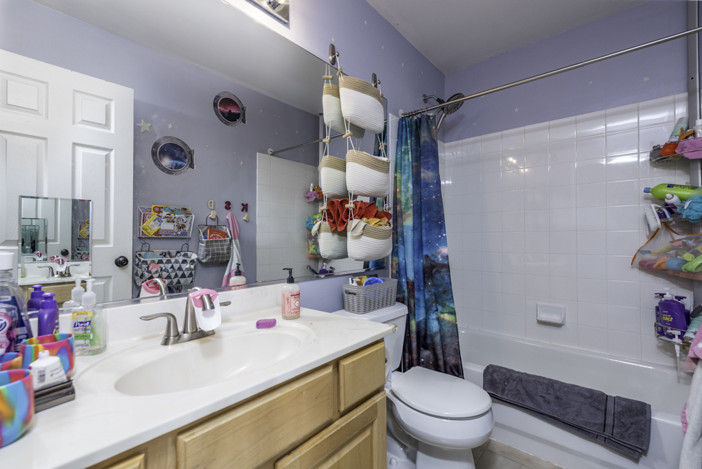 263 Pembrook Lane, Mundelein, IL 60060