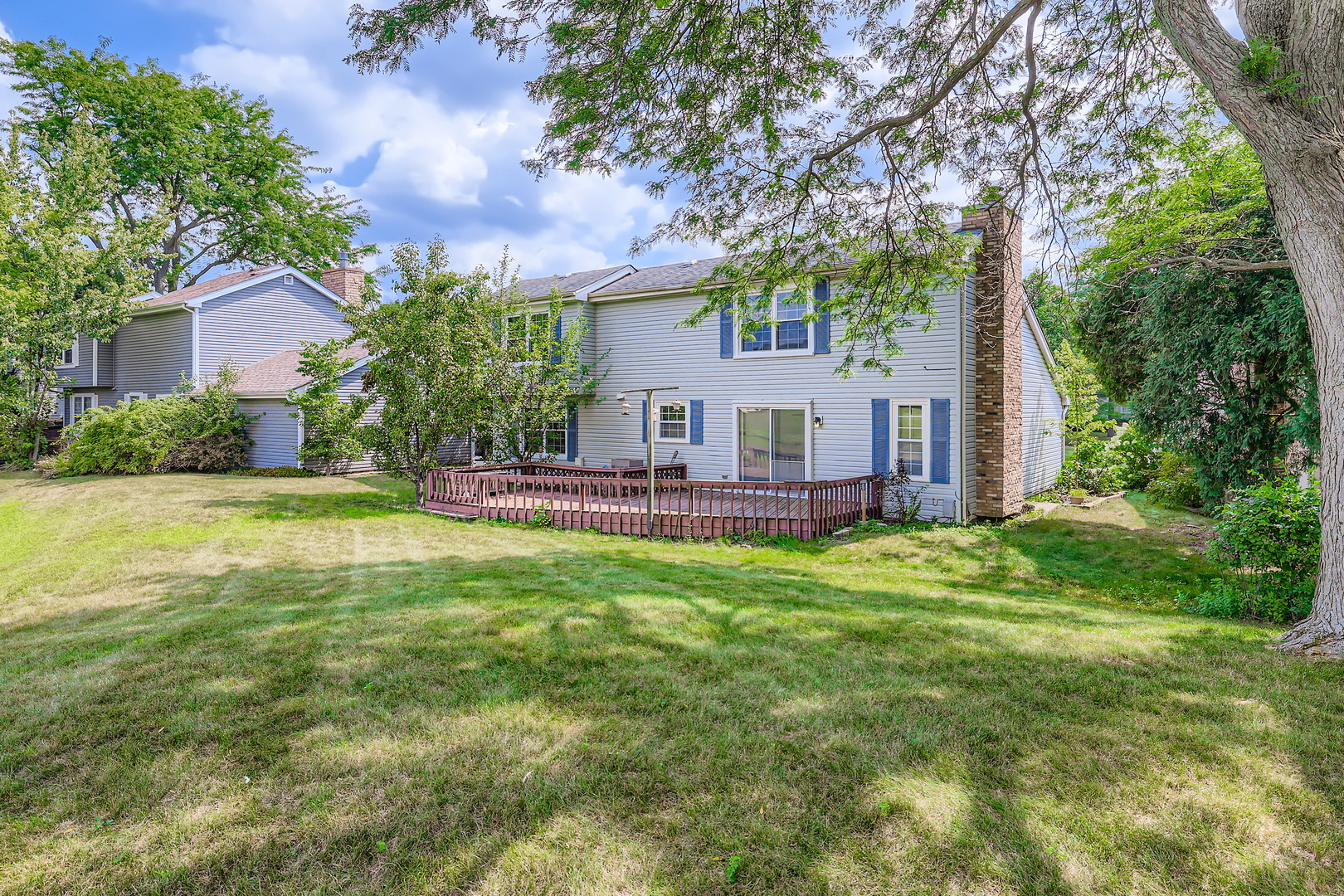 651 White Court, Gurnee, IL 60031
