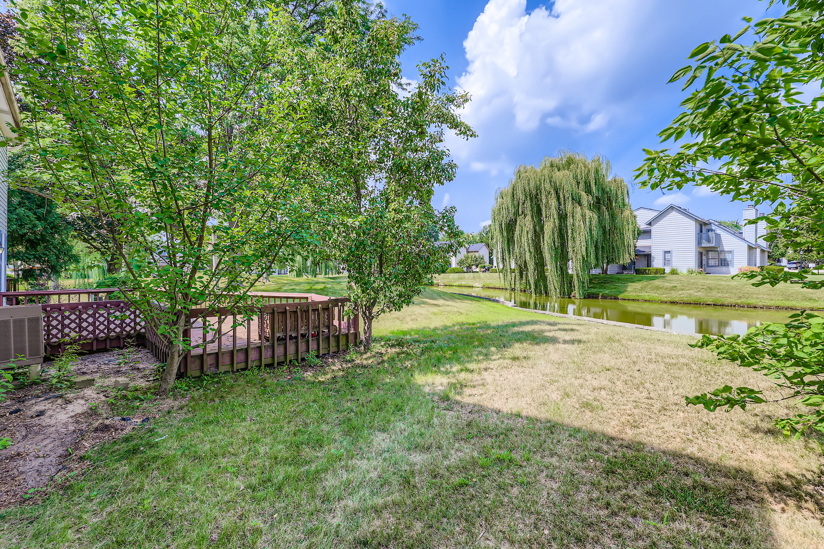 651 White Court, Gurnee, IL 60031