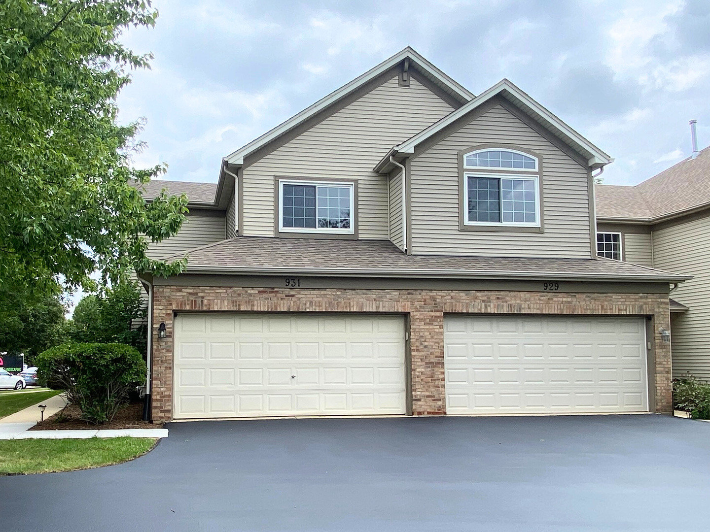 931 Asbury Drive #931, Aurora, IL 60502