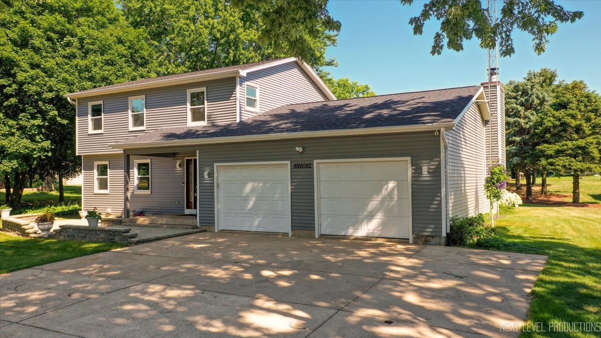 48W142 Milnamow Drive, Maple Park, IL 60151