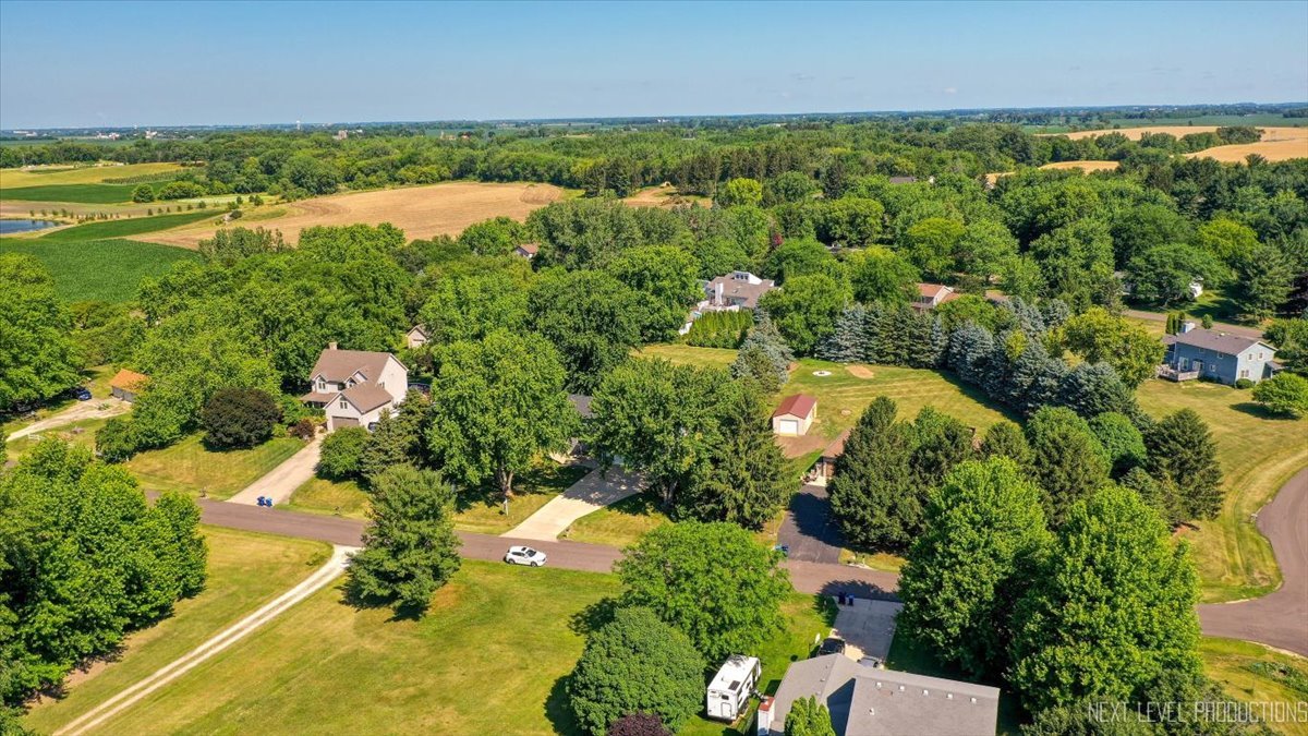 48W142 Milnamow Drive, Maple Park, IL 60151