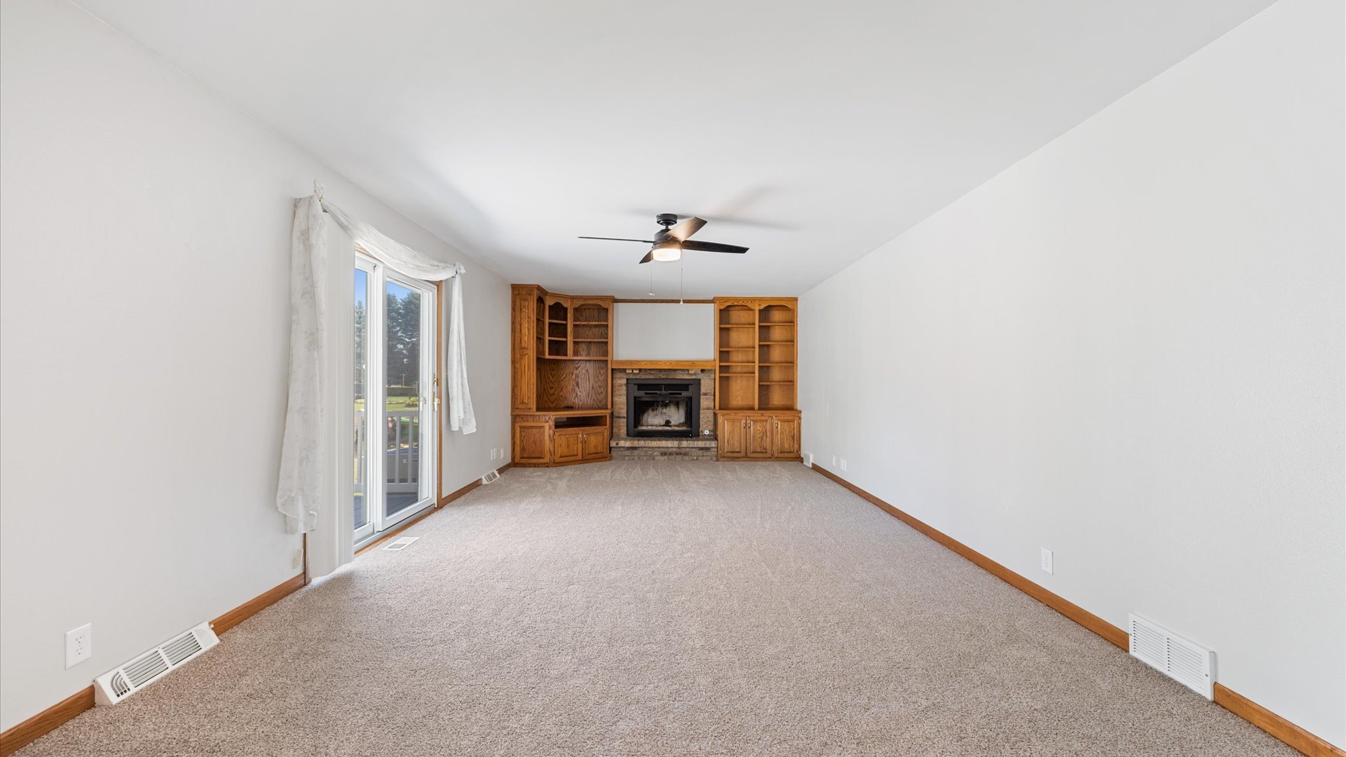 48W142 Milnamow Drive, Maple Park, IL 60151