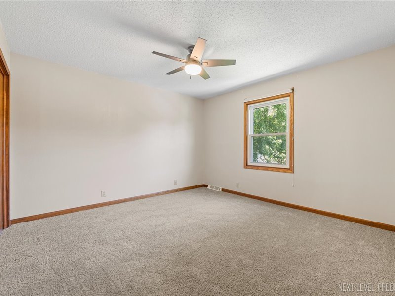 48W142 Milnamow Drive, Maple Park, IL 60151