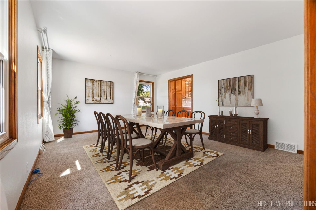 48W142 Milnamow Drive, Maple Park, IL 60151