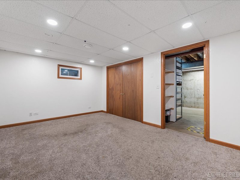 48W142 Milnamow Drive, Maple Park, IL 60151