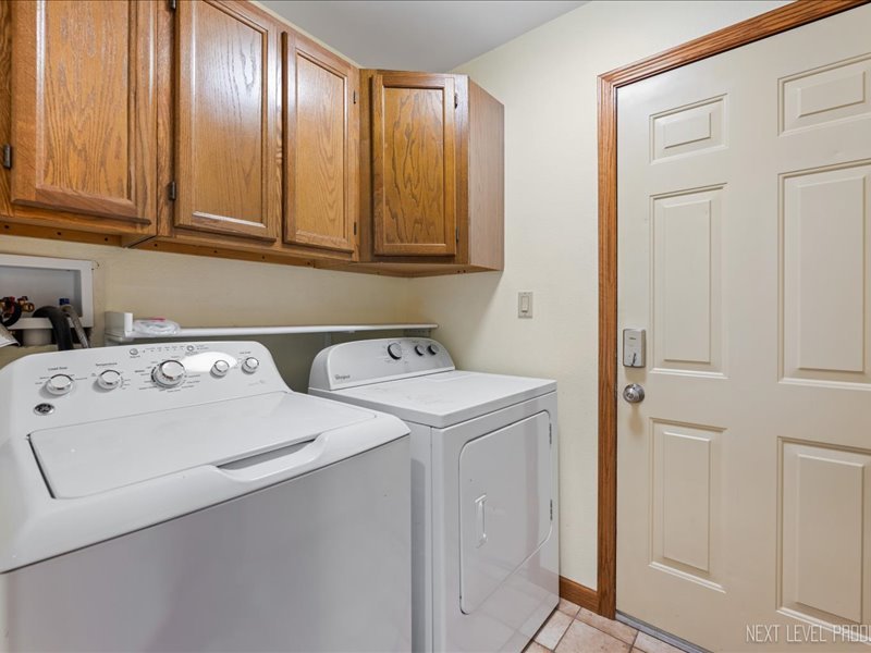 48W142 Milnamow Drive, Maple Park, IL 60151