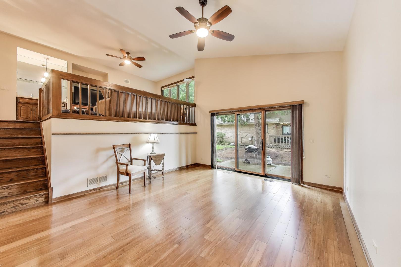 45 Castle Rock Lane, Bloomingdale, IL 60108
