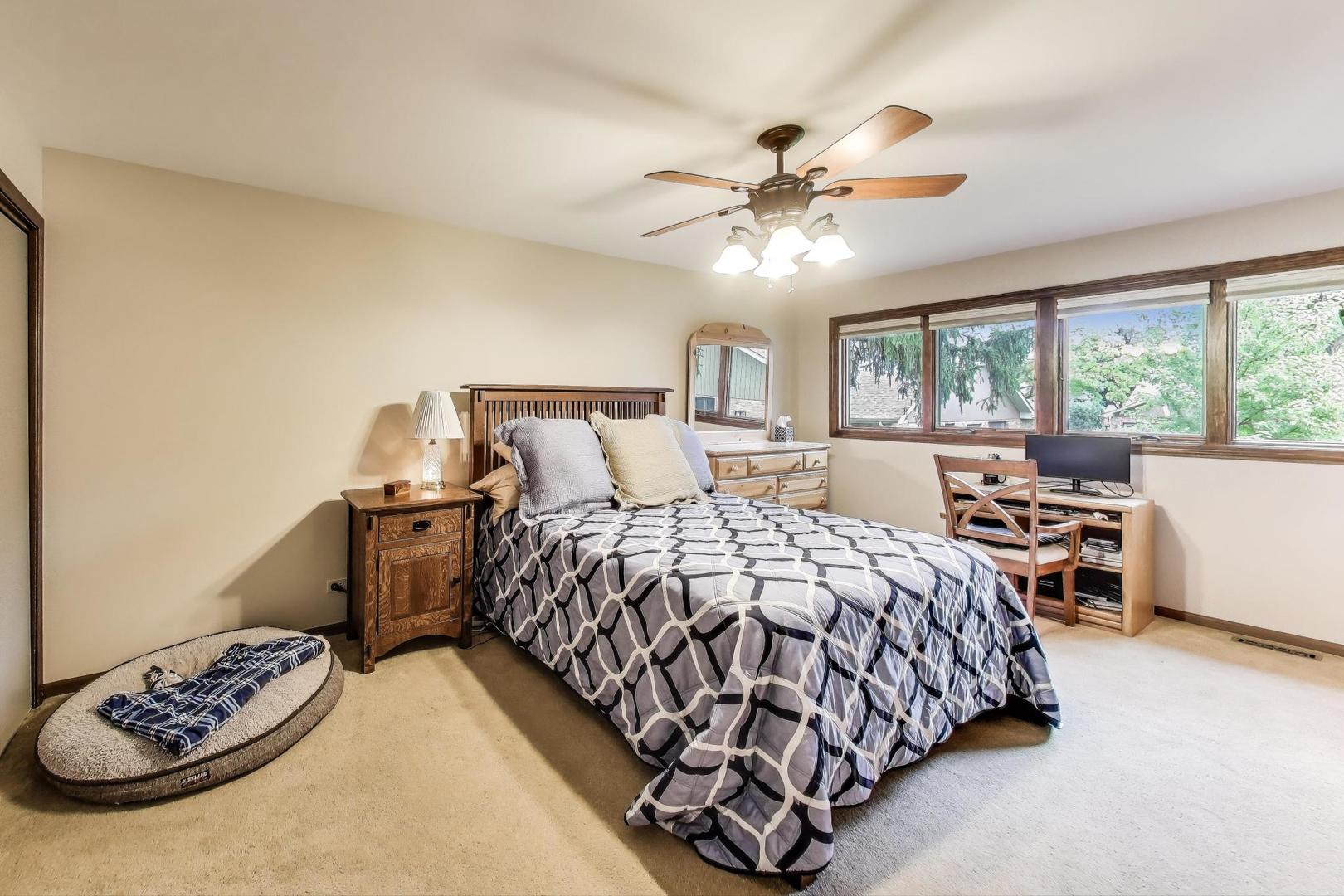 45 Castle Rock Lane, Bloomingdale, IL 60108