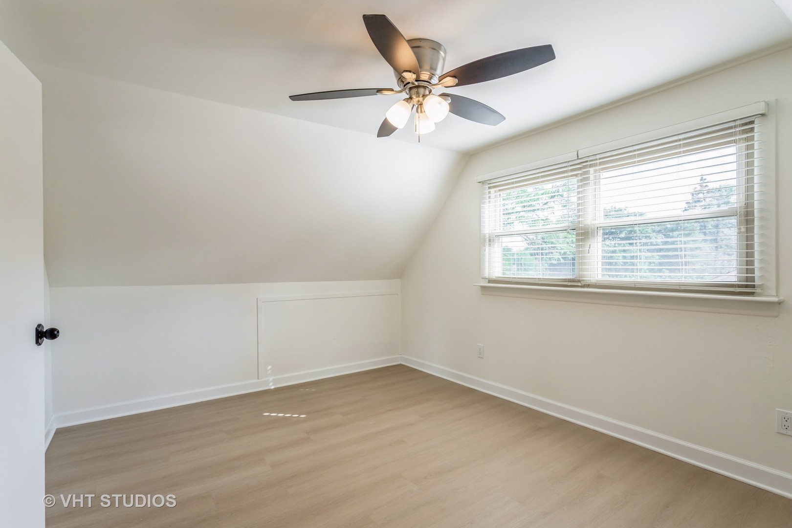 1417 College Avenue, Wheaton, IL 60187