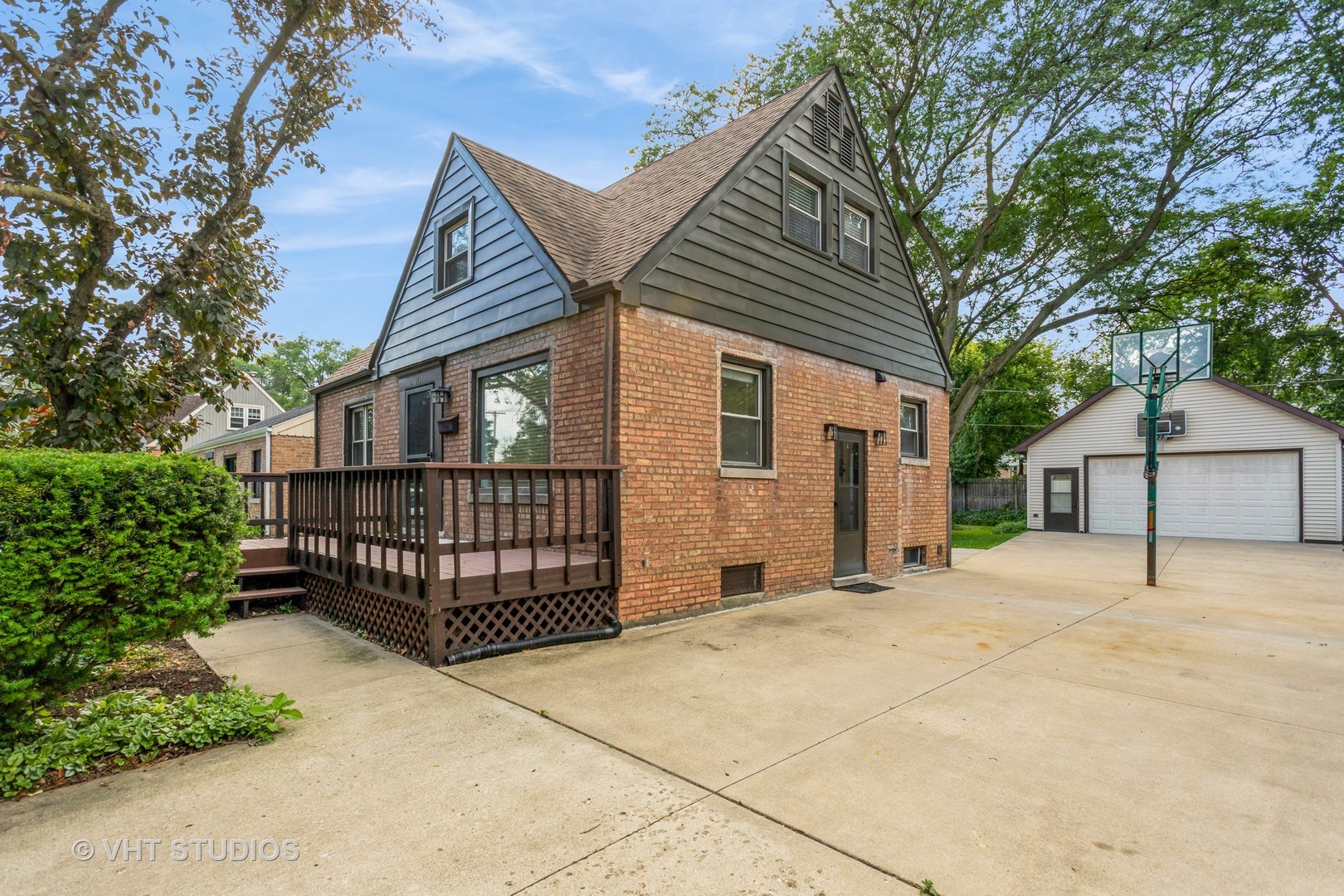 1417 College Avenue, Wheaton, IL 60187