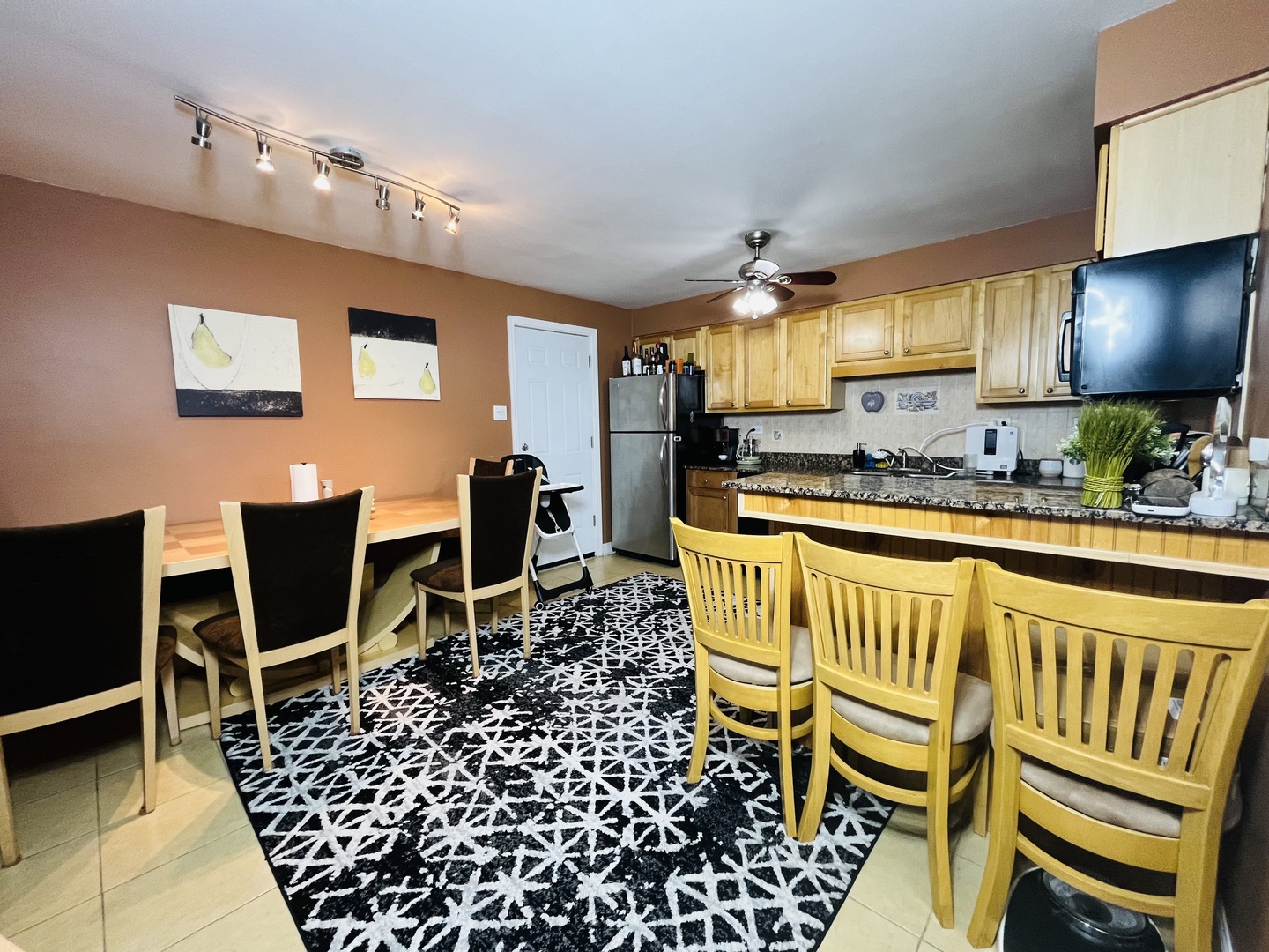 8804 BRIAR Court #2A, Des Plaines, IL 60016